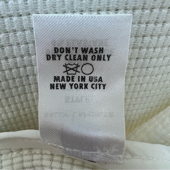 Sally LaPointe size 2 light cream/ white open structured blazer, woven material - Picture 9 of 9